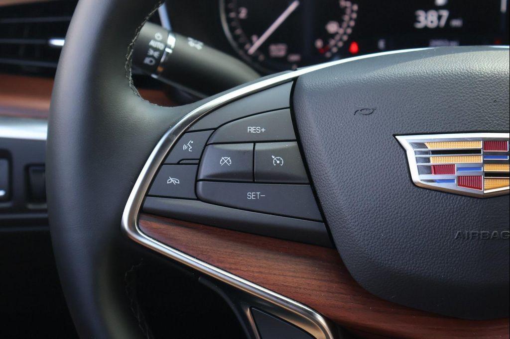 new 2025 Cadillac XT5 car, priced at $50,048