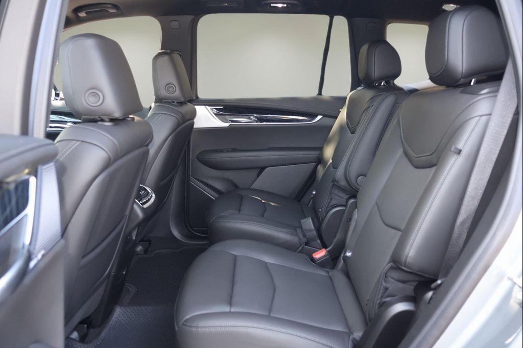 new 2025 Cadillac XT6 car, priced at $53,959