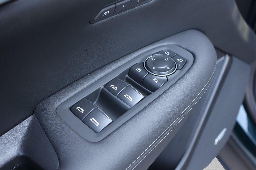 new 2026 Cadillac XT5 car, priced at $57,504