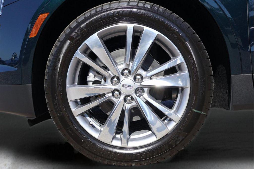 new 2026 Cadillac XT5 car, priced at $57,504