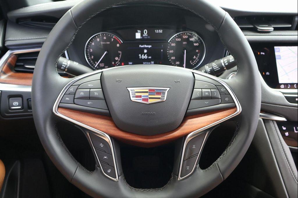new 2025 Cadillac XT5 car, priced at $52,841