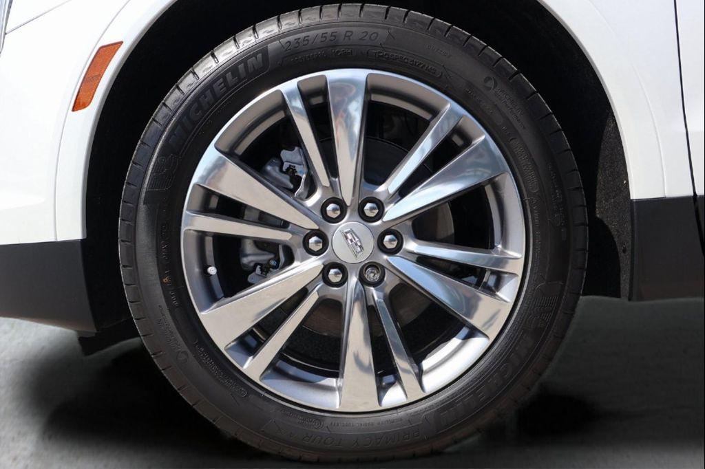 new 2025 Cadillac XT5 car, priced at $53,460