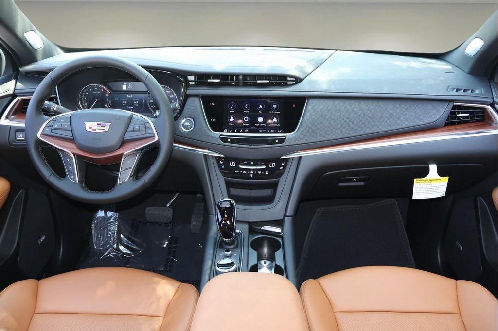 new 2025 Cadillac XT5 car, priced at $53,460