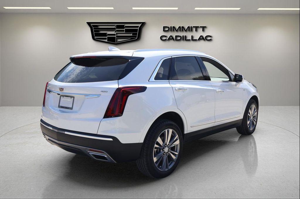 new 2025 Cadillac XT5 car, priced at $53,460