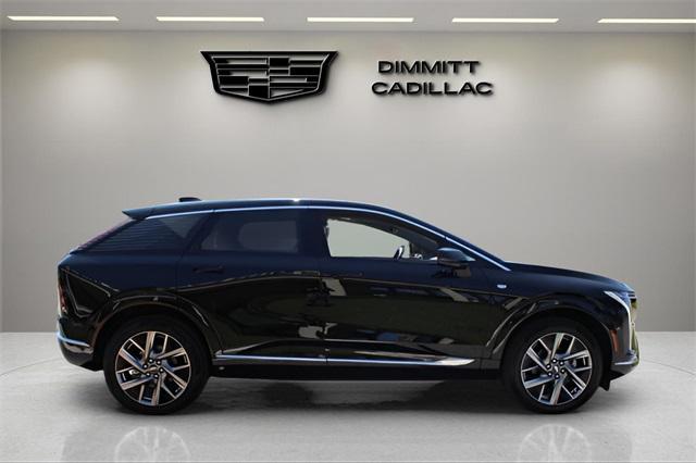 new 2025 Cadillac OPTIQ car, priced at $54,390