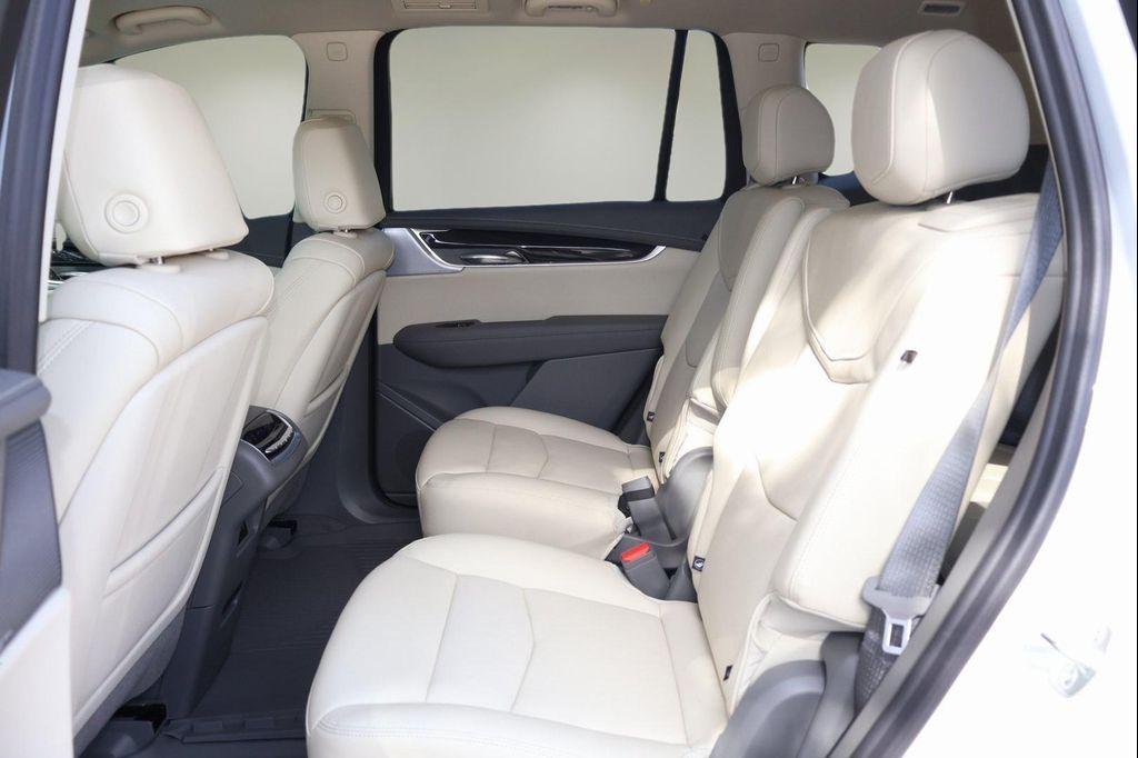 new 2025 Cadillac XT6 car, priced at $61,089