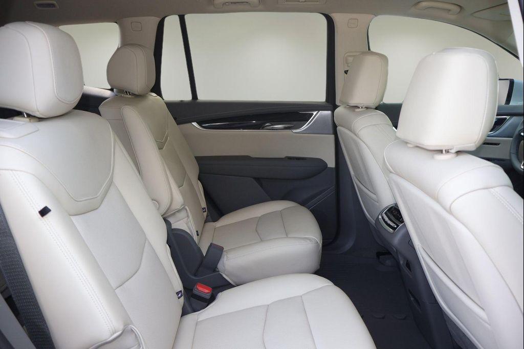 new 2025 Cadillac XT6 car, priced at $61,089