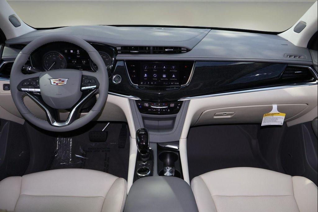 new 2025 Cadillac XT6 car, priced at $61,089