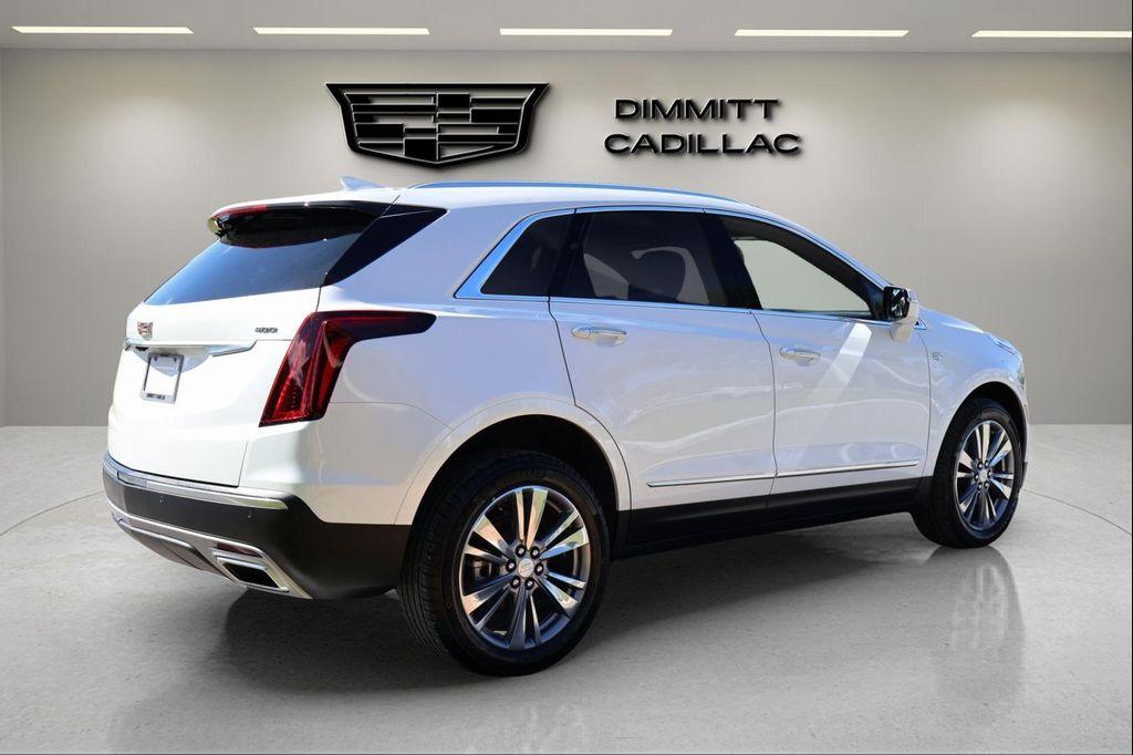 used 2025 Cadillac XT5 car, priced at $44,777