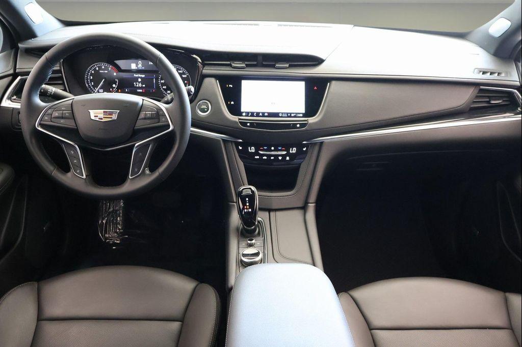 used 2025 Cadillac XT5 car, priced at $44,777