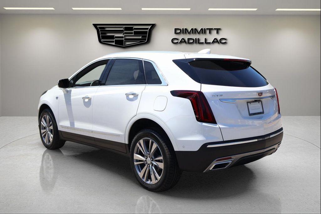 new 2025 Cadillac XT5 car, priced at $54,154