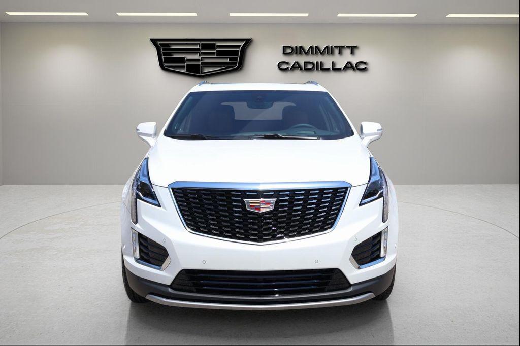 new 2025 Cadillac XT5 car, priced at $54,154