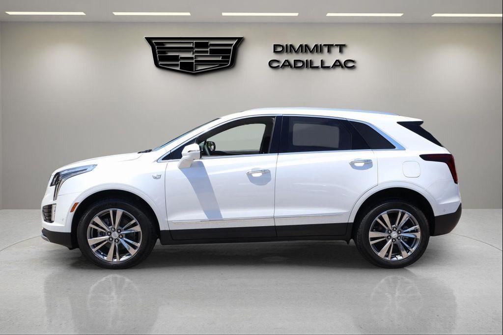new 2025 Cadillac XT5 car, priced at $54,154