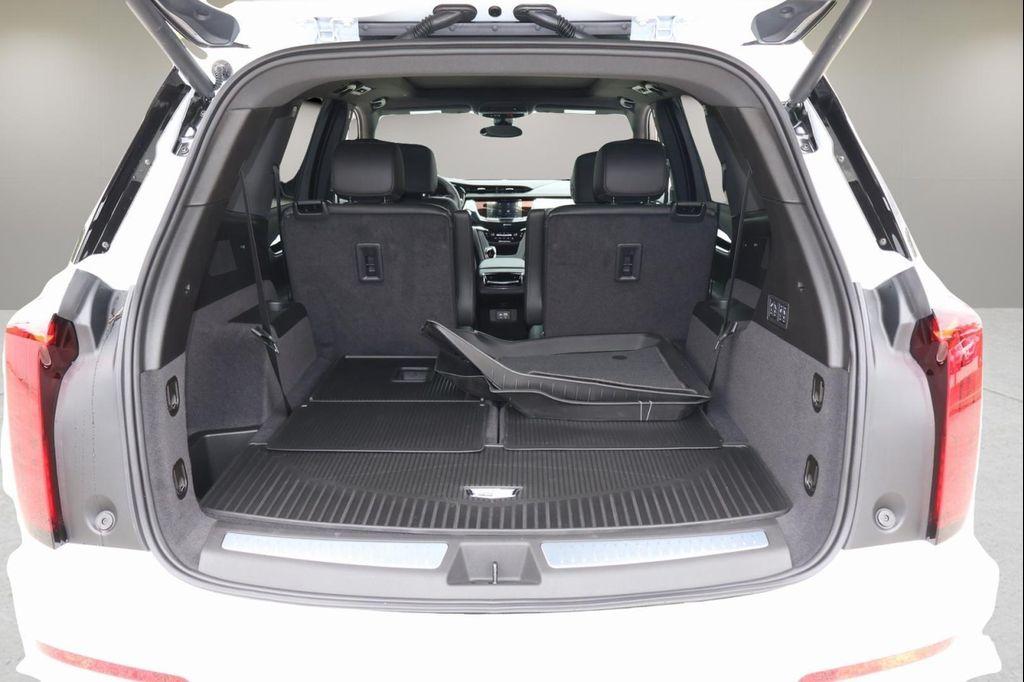 new 2025 Cadillac XT6 car, priced at $58,178