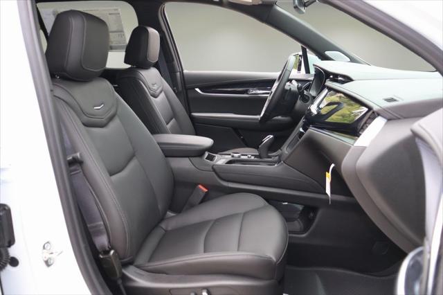 new 2025 Cadillac XT6 car, priced at $57,365