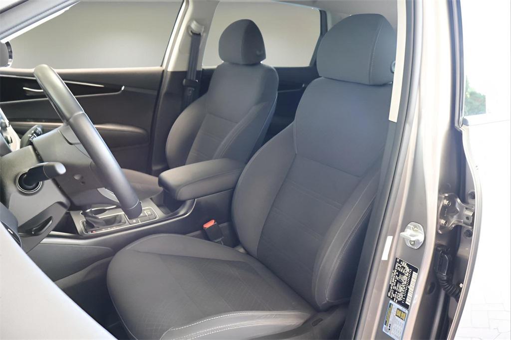 used 2018 Kia Sorento car, priced at $16,294