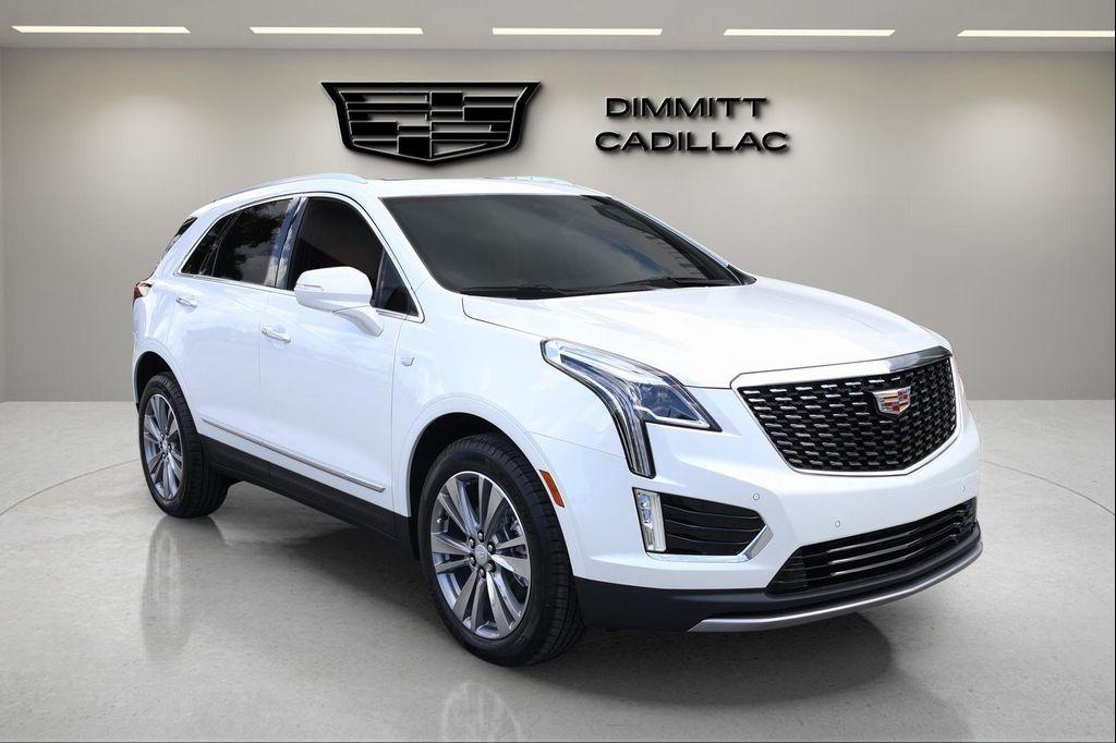new 2025 Cadillac XT5 car, priced at $55,232