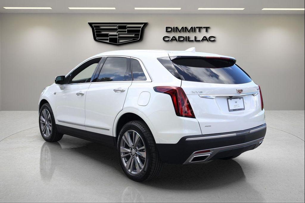new 2025 Cadillac XT5 car, priced at $55,232