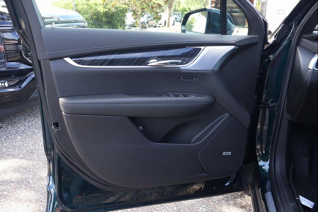 new 2025 Cadillac XT6 car, priced at $55,026