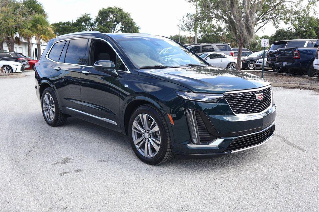 new 2025 Cadillac XT6 car, priced at $55,026