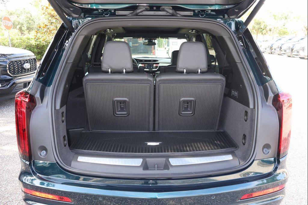 new 2025 Cadillac XT6 car, priced at $55,026
