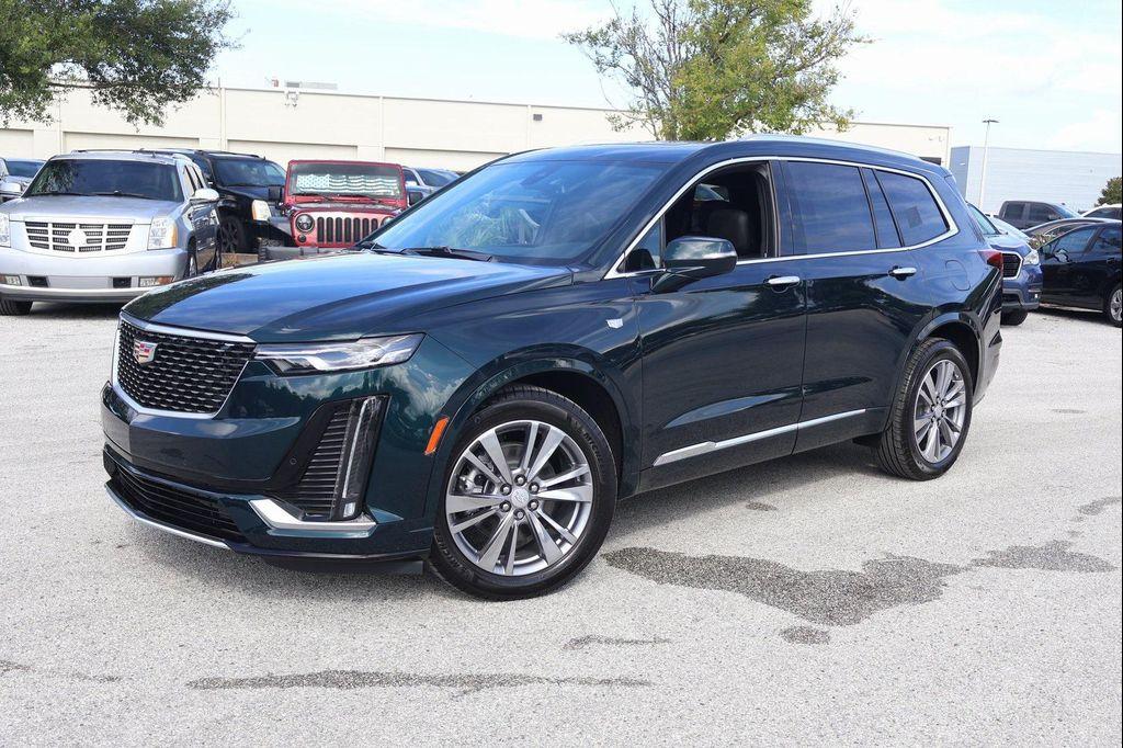 new 2025 Cadillac XT6 car, priced at $55,026