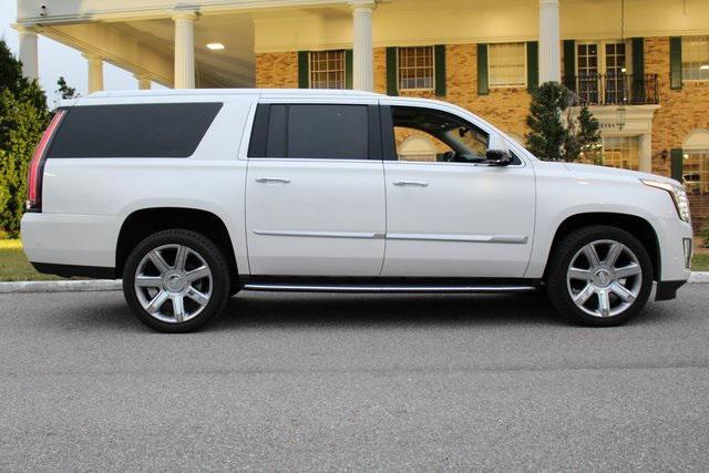 used 2020 Cadillac Escalade ESV car, priced at $41,305