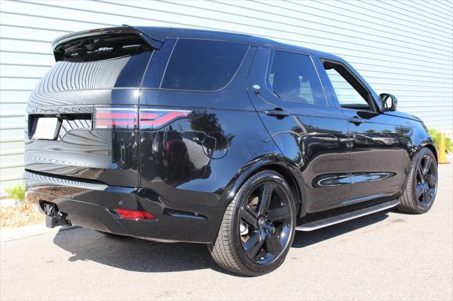 new 2025 Land Rover Discovery car, priced at $78,525