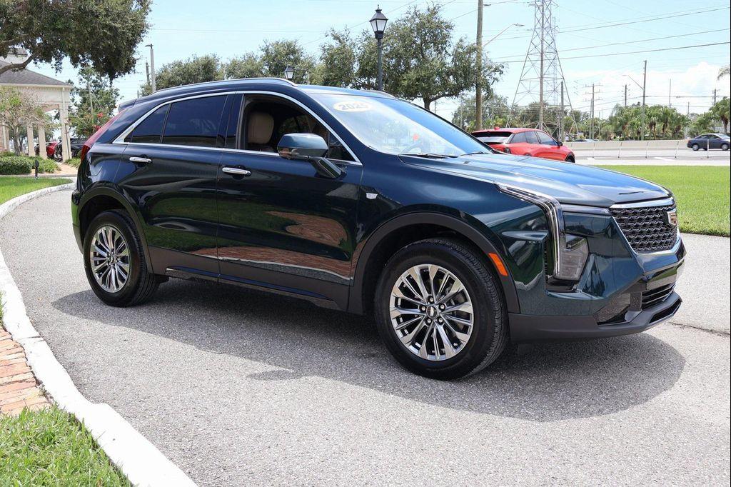 used 2025 Cadillac XT4 car, priced at $44,998