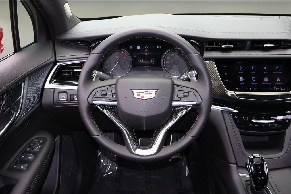 new 2025 Cadillac XT6 car, priced at $64,182
