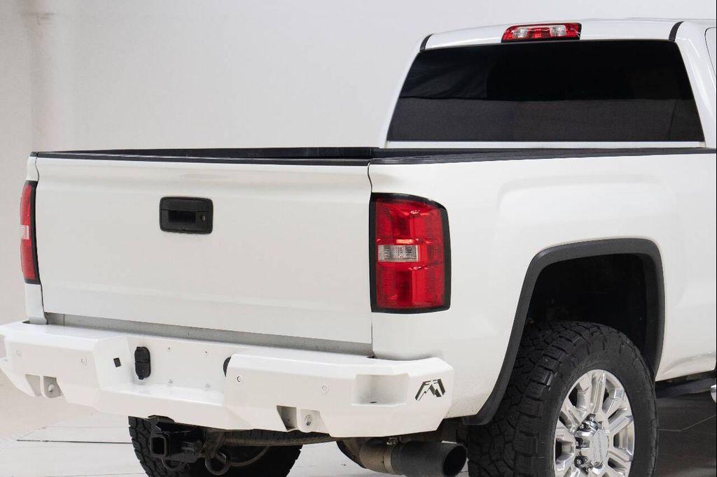 used 2018 GMC Sierra 2500 car, priced at $28,999