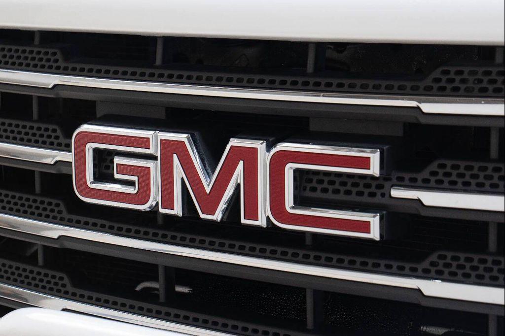 used 2018 GMC Sierra 2500 car, priced at $28,999