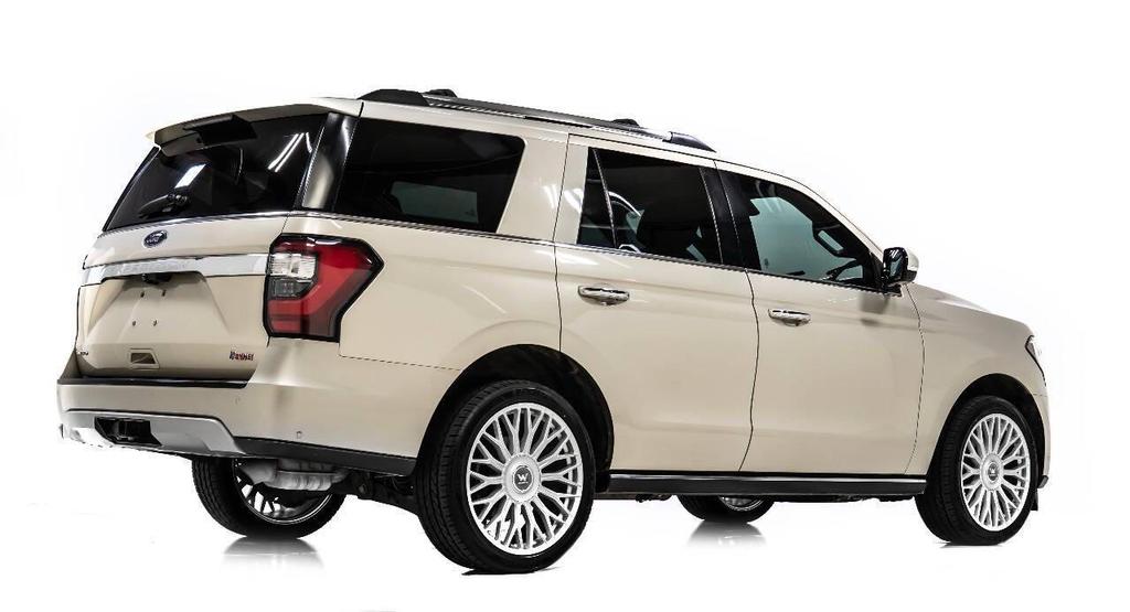 used 2018 Ford Expedition car, priced at $22,999