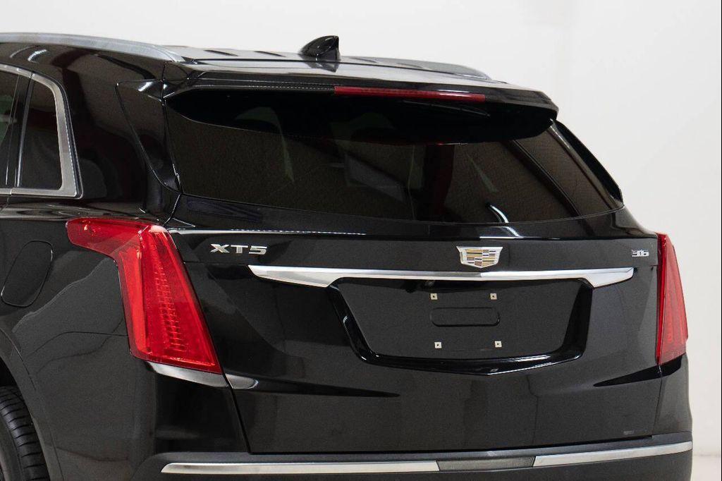 used 2019 Cadillac XT5 car, priced at $19,999