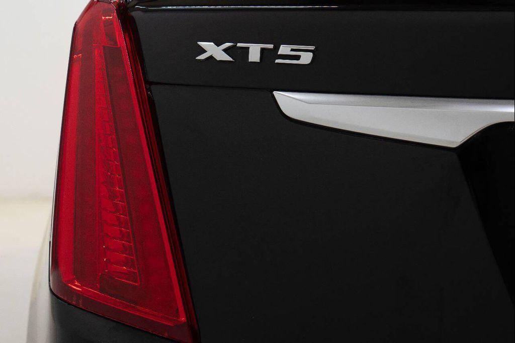 used 2019 Cadillac XT5 car, priced at $19,999