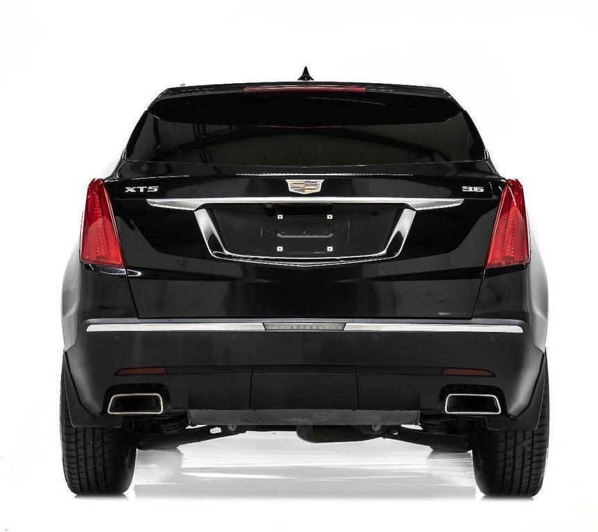 used 2019 Cadillac XT5 car, priced at $19,999
