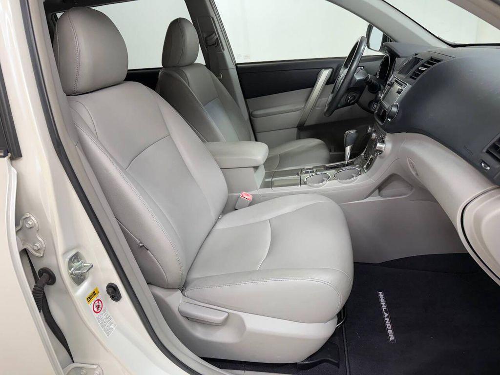 used 2013 Toyota Highlander car, priced at $15,999