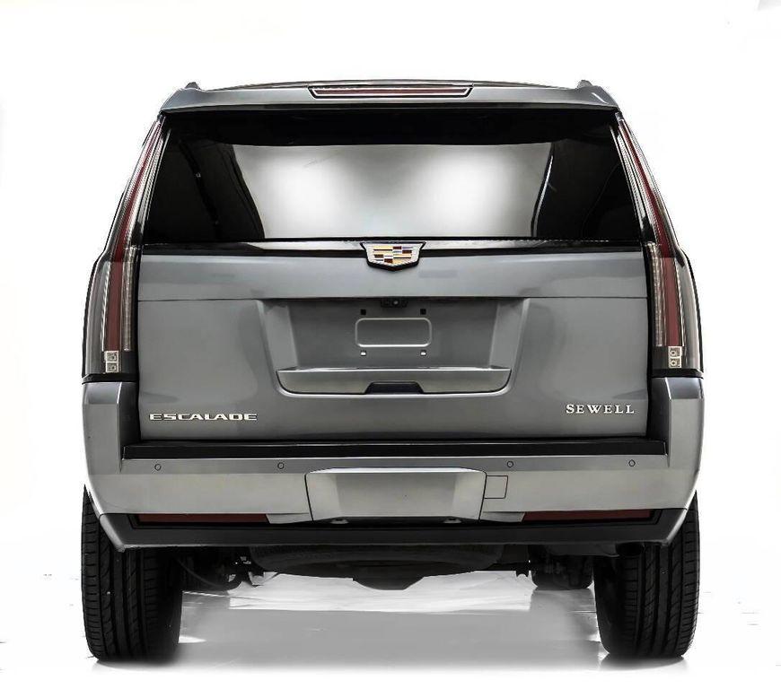 used 2020 Cadillac Escalade car, priced at $29,999