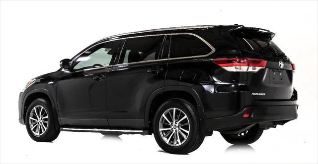 used 2019 Toyota Highlander car, priced at $26,999