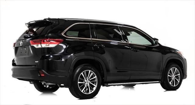 used 2019 Toyota Highlander car, priced at $26,999