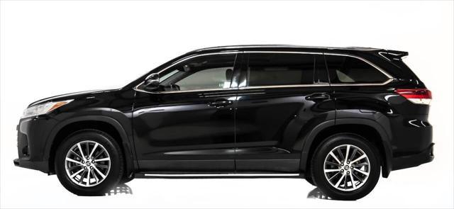 used 2019 Toyota Highlander car, priced at $26,999