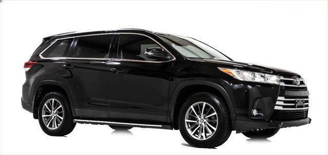 used 2019 Toyota Highlander car, priced at $26,999