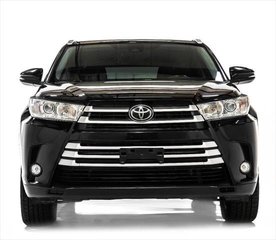 used 2019 Toyota Highlander car, priced at $26,999