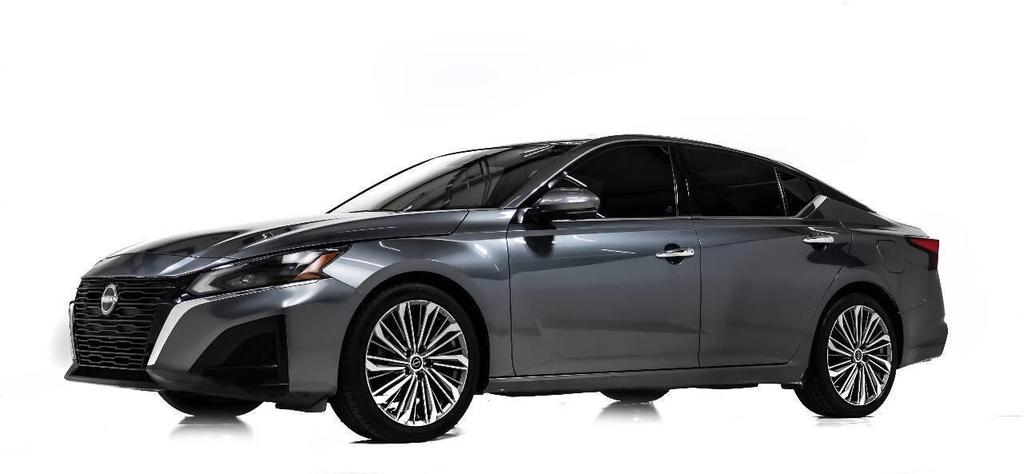 used 2023 Nissan Altima car, priced at $19,999
