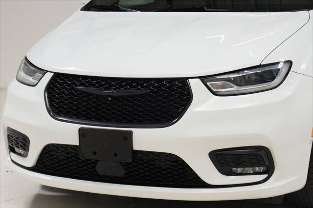 used 2021 Chrysler Pacifica car, priced at $24,999