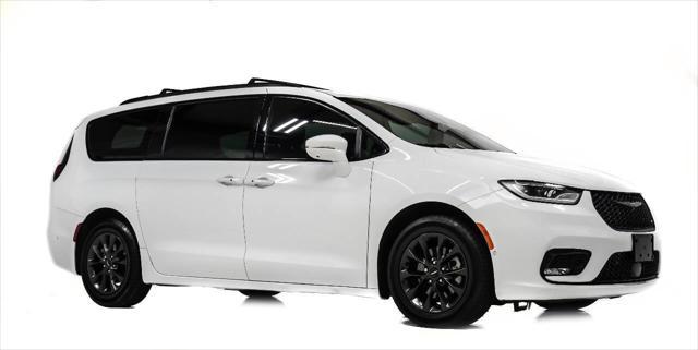 used 2021 Chrysler Pacifica car, priced at $24,999