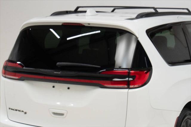 used 2021 Chrysler Pacifica car, priced at $24,999