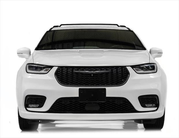used 2021 Chrysler Pacifica car, priced at $24,999