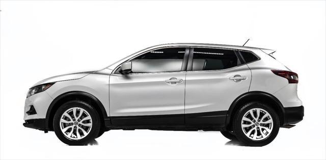 used 2022 Nissan Rogue Sport car, priced at $17,999