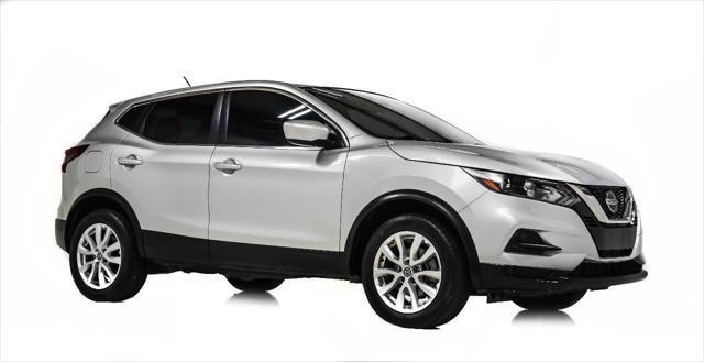 used 2022 Nissan Rogue Sport car, priced at $17,999